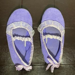 Lands’ End Girls Light Purple Slippers